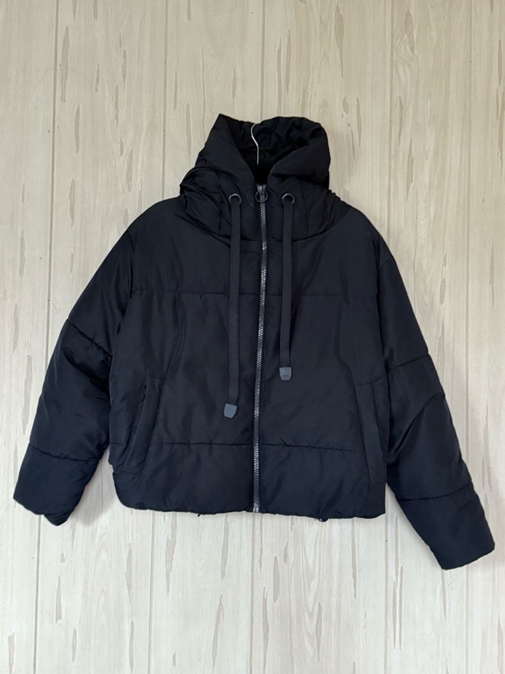 Zara Women Hooded Puffer Jacket in Navy, Size S